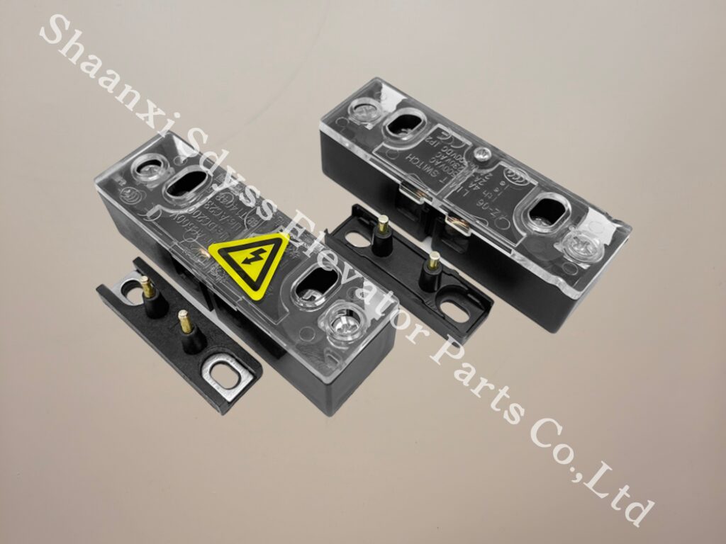 The lock contact 161 of the elevator auxiliary door lock AZ-06 lobby ...